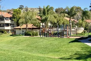 18105 Sundowner Way, Canyon Country, CA 91387 - Photo 17