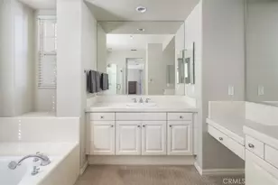 26910 Monterey, Valencia, CA 91355 - Photo 17