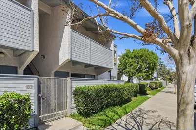 8801 Independence Ave ##19, Canoga Park, CA 91304 - Photo 15