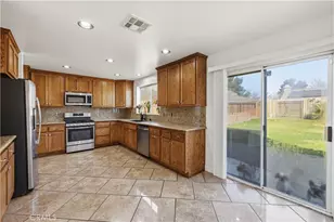 3019 Hildreth Ct, Lancaster, CA 93535 - Photo 11