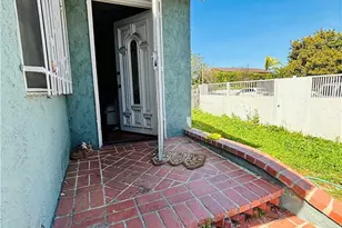 2716 Exposition Pl, Los Angeles, CA 90018 - Photo 19