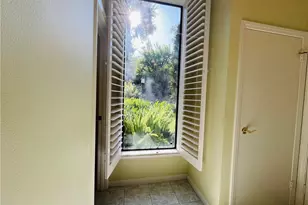 21801 Burbank, Woodland Hills, CA 91367 - Photo 7