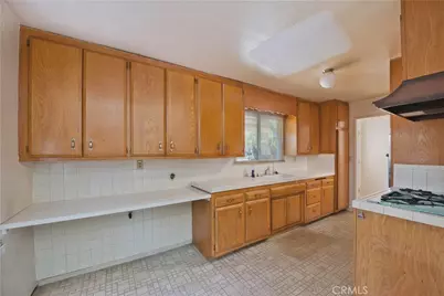 13570 Simshaw, Sylmar, CA 91342 - Photo 7
