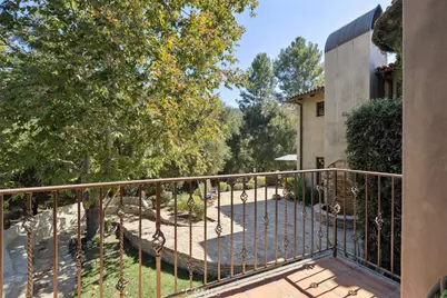 2040 McKain Street, Calabasas, CA 91302 - Photo 35