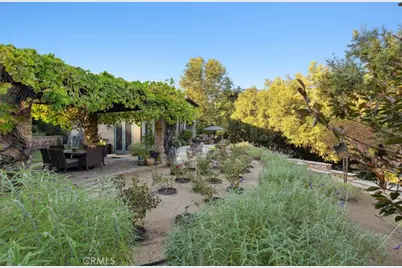 2040 McKain Street, Calabasas, CA 91302 - Photo 43