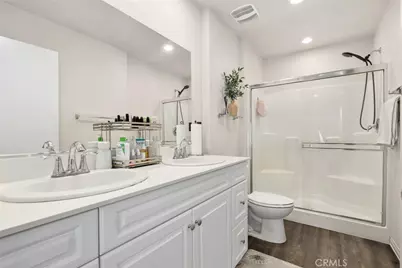 14104 W Birch Lane, Van Nuys, CA 91405 - Photo 17