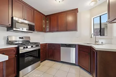 1000 E Windsor Road #9, Glendale, CA 91205 - Photo 5