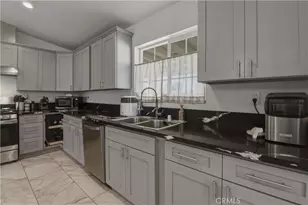 15688 Winnebago, Apple Valley, CA 92307 - Photo 13