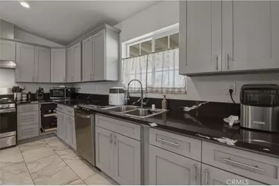 15688 Winnebago, Apple Valley, CA 92307 - Photo 13