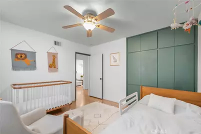 20935 Avenue San Luis, Woodland Hills, CA 91364 - Photo 19