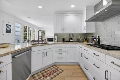 2443 Swanfield Court, Thousand Oaks, CA 91361 - Photo 13