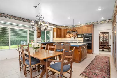5942 Salamea Avenue, Woodland Hills, CA 91367 - Photo 13
