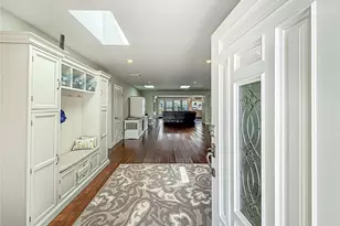 23433 Hatteras, Woodland Hills, CA 91367 - Photo 15