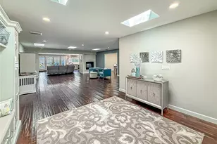 23433 Hatteras, Woodland Hills, CA 91367 - Photo 25