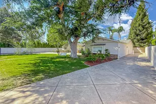 23433 Hatteras, Woodland Hills, CA 91367 - Photo 13