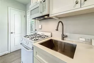 23433 Hatteras, Woodland Hills, CA 91367 - Photo 75