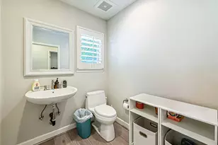 23433 Hatteras, Woodland Hills, CA 91367 - Photo 69