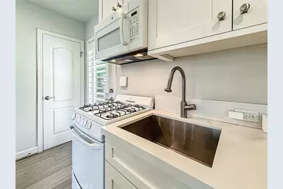 23433 Hatteras, Woodland Hills, CA 91367 - Photo 75