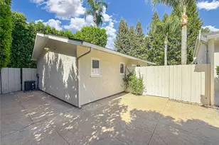 23433 Hatteras, Woodland Hills, CA 91367 - Photo 21