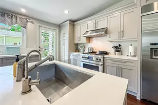 23433 Hatteras, Woodland Hills, CA 91367 - Photo 19