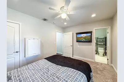 23433 Hatteras, Woodland Hills, CA 91367 - Photo 45
