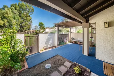 24785 Sand Wedge, Valencia, CA 91355 - Photo 3