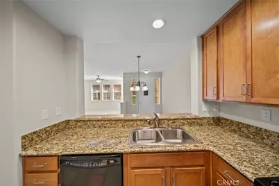 28472 Herrera, Valencia, CA 91354 - Photo 15