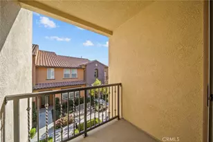 28472 Herrera, Valencia, CA 91354 - Photo 33
