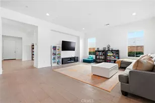 24401 W Clear Creek, West Hills, CA 91304 - Photo 13