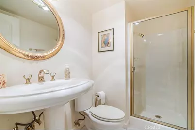 22249 1/2 Erwin, Woodland Hills, CA 91367 - Photo 13