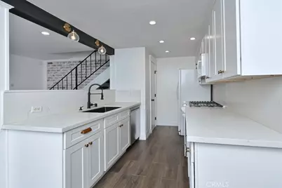 28159 Robin Ave, Saugus, CA 91350 - Photo 1