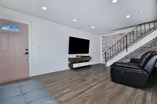 28159 Robin Ave, Saugus, CA 91350 - Photo 5
