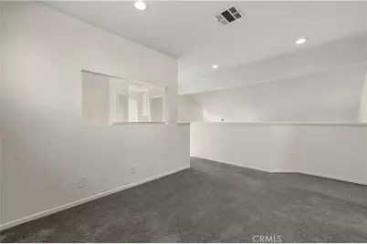 19717 Azure Field, Newhall, CA 91321 - Photo 33