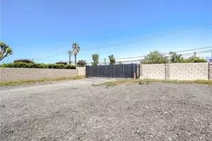 527 W Philadelphia, Ontario, CA 91762 - Photo 13
