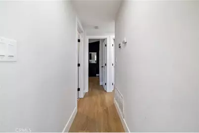 19945 Gresham Street, Northridge, CA 91324 - Photo 19