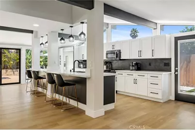 19945 Gresham Street, Northridge, CA 91324 - Photo 3