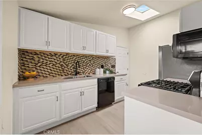 17411 Fairland Court, Granada Hills, CA 91344 - Photo 5