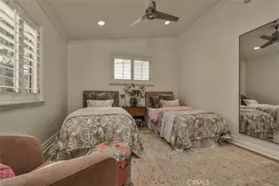 5124 Boda Pl, Woodland Hills, CA 91367 - Photo 27