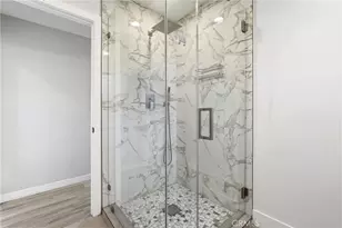 13001 Debby St, Van Nuys, CA 91401 - Photo 11