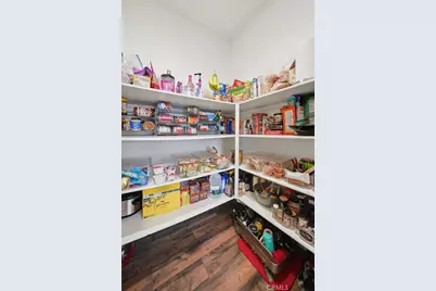 19310 Sidani, Saugus, CA 91350 - Photo 11