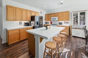 19310 Sidani, Saugus, CA 91350 - Photo 7