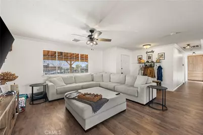 39443 162nd, Lake Los Angeles, CA 93591 - Photo 9