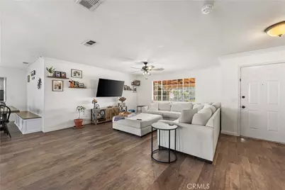 39443 162nd, Lake Los Angeles, CA 93591 - Photo 11