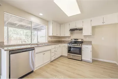 44125 Rodin, Lancaster, CA 93535 - Photo 15