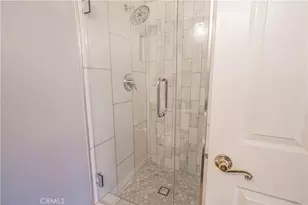 23454 Cloverdale Ct, Newhall, CA 91321 - Photo 33