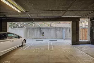 11119 Camarillo, North Hollywood, CA 91602 - Photo 17