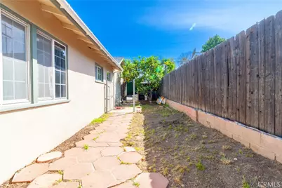 17184 Donmetz, Granada Hills, CA 91344 - Photo 29