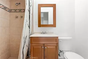 18003 Saticoy St, Reseda, CA 91335 - Photo 19