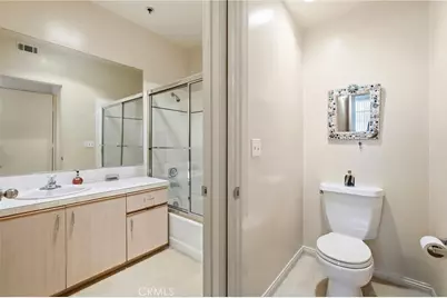 5350 White Oak Avenue #212, Encino, CA 91316 - Photo 19