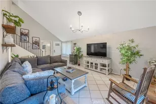 27104 Rio Prado Dr, Valencia, CA 91354 - Photo 7